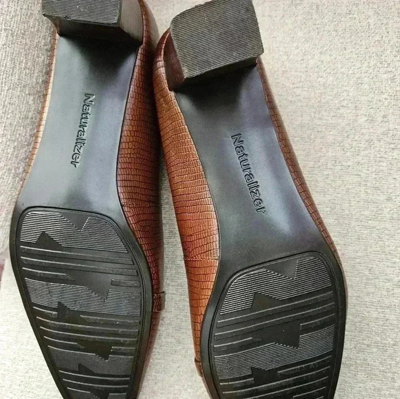 Naturalizer Galaxy Tan Lizard Print Vintage Classic Corpcore Business Y2K Sz 9 - Picture 3 of 6